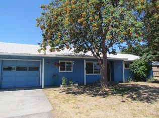 351 SW 23rd St, Redmond, OR 97756