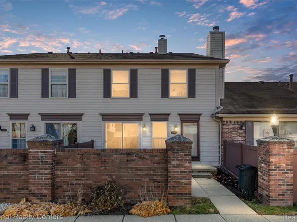 41060 Northwind Dr, Canton, MI 48188