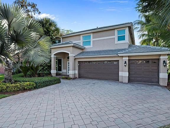 2nd image of 714 Cypress Green Cir