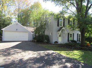 7 Poplar Ln, Doylestown, PA 18902