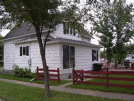 2nd image of 1423 N 4th St