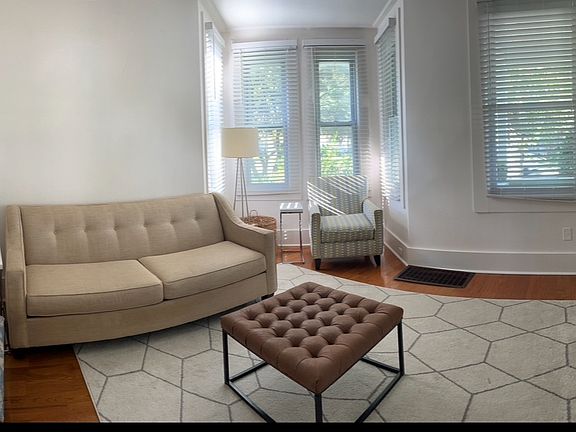 4th image of 115 Spring Valley Ave #1