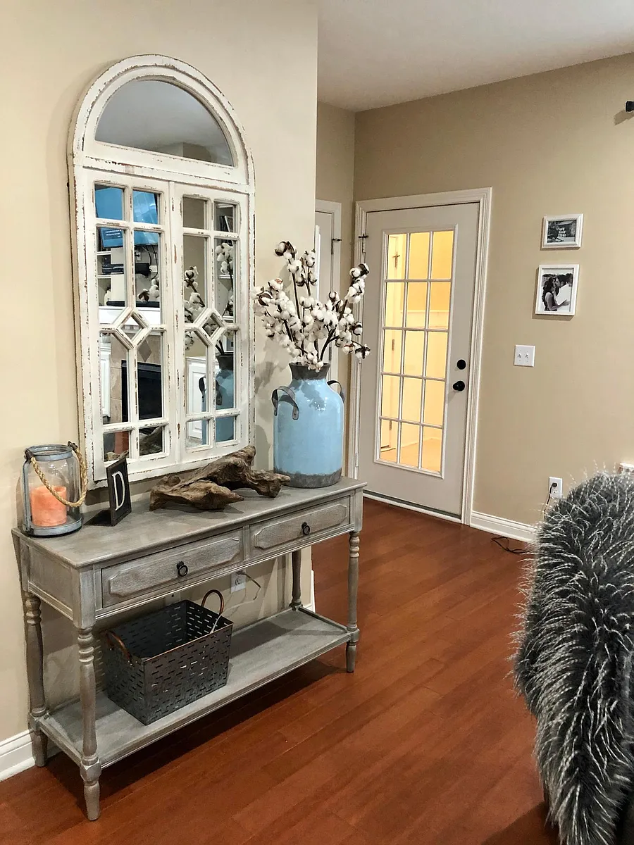 Front Door - 235 3rd Ave NE