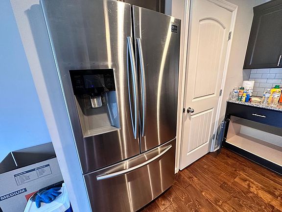 5th image of 113 Cages Rd APT 2