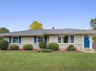 8614 W Denver Ave, Milwaukee, WI 53224