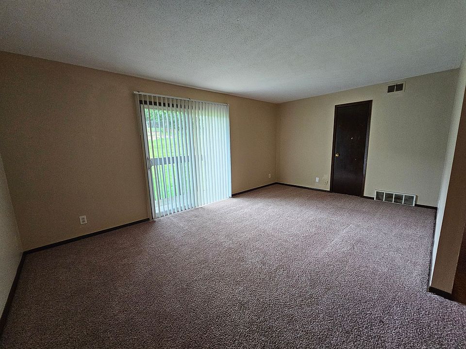 1st image of 1630-1660 F Ave NW #164010