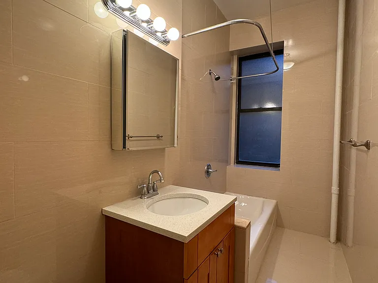 509 Cathedral Pkwy #5A — Photo 6