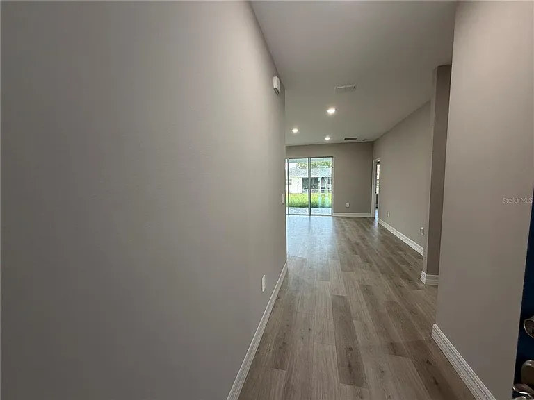 1100 Homer St NW — Photo 3