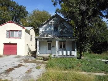 2nd image of 4266 Miami St