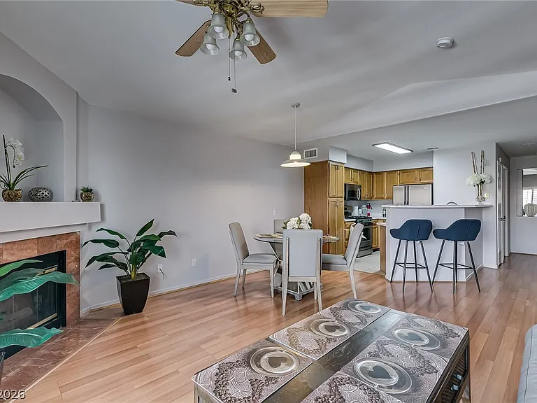5415 W Harmon Ave #2114 — Photo 2