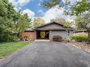 2435 Edgevale Rd, Columbus, OH 43221