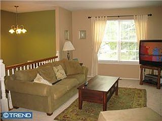 4th image of 1665 Carlisle Ln