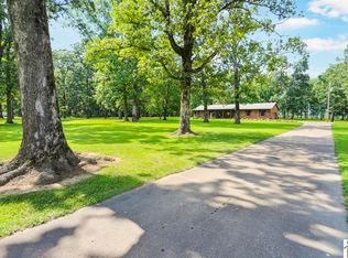 2156 Poor Farm Rd, Murray, KY 42071