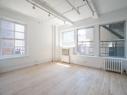 Rented by City Connections Realty | media 24