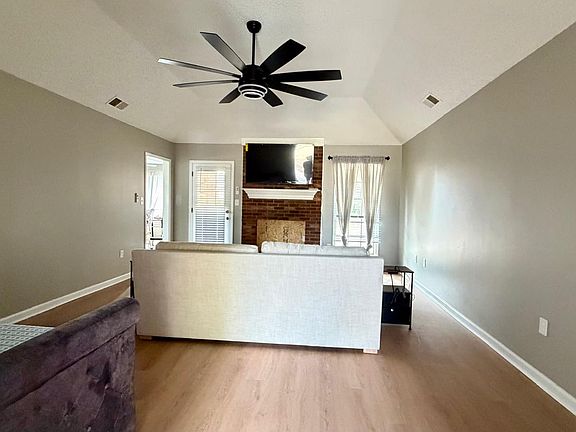 4th image of 7344 Hugh Ln