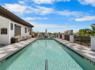 780 5th Ave S #10, Naples, FL 34102