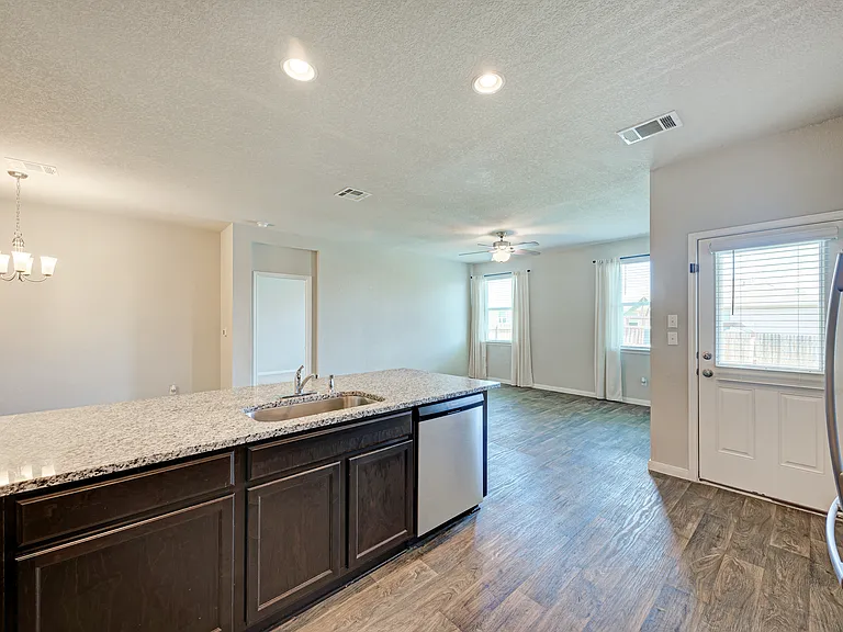 125 Jubilee Dr — Photo 19