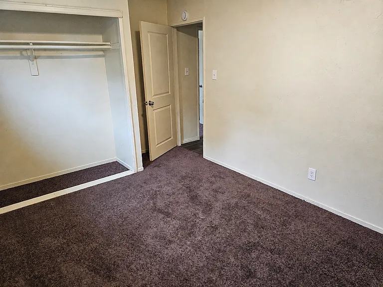 6641 Mitad Ct — Photo 14