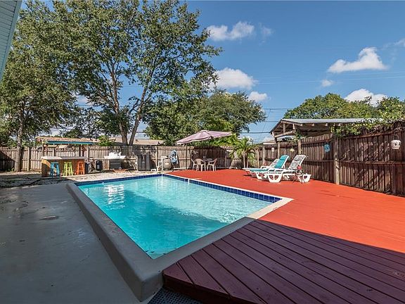 4th image of 7000 Onyx Dr N