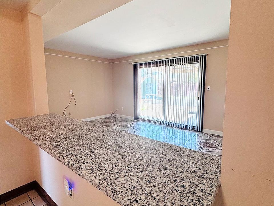 36125 Beverly Dr, photo 15