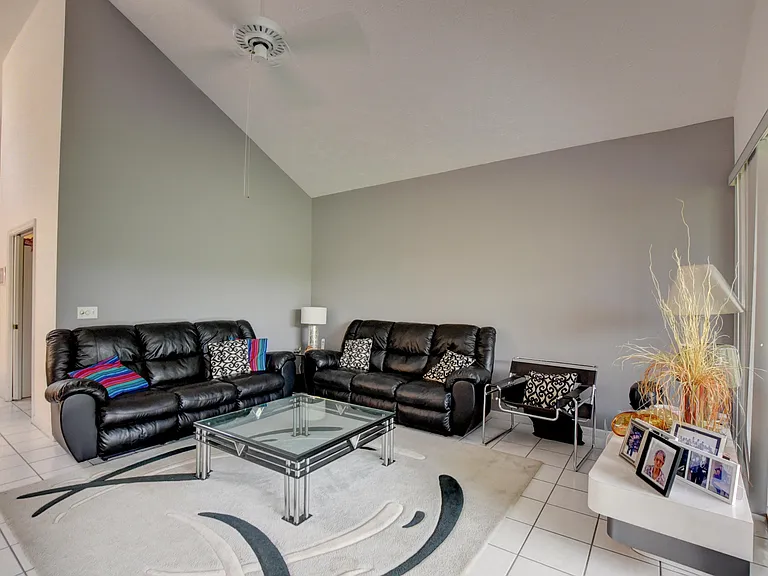 22667 Meridiana Dr — Photo 22