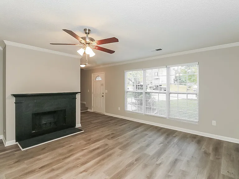 4379 Yellow Rose Dr — Photo 6