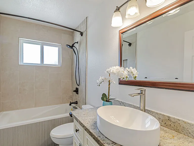 1070 Morningside Dr — Photo 28