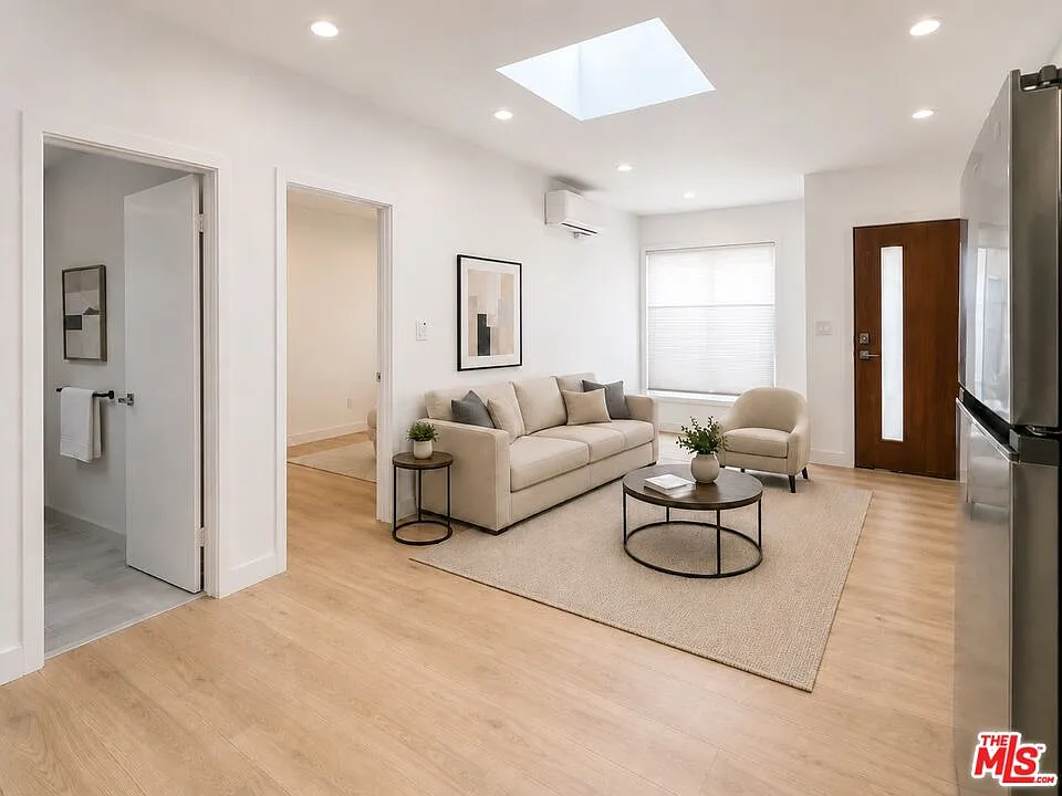 1 bed, 1.0 bath, 500 sqft, $1,900 — Photo 4