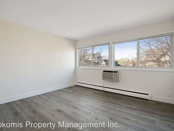 3rd image of 2800 Colfax Ave S #203