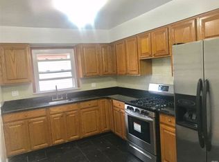 243-08 72nd Ave, Douglaston, NY 11362