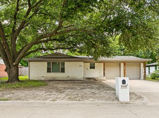 1126 Warden St, Benbrook, TX 76126