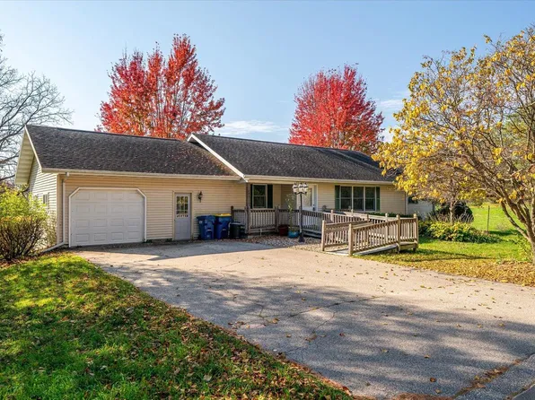 543 W Maple STREET, Viroqua, WI 54665