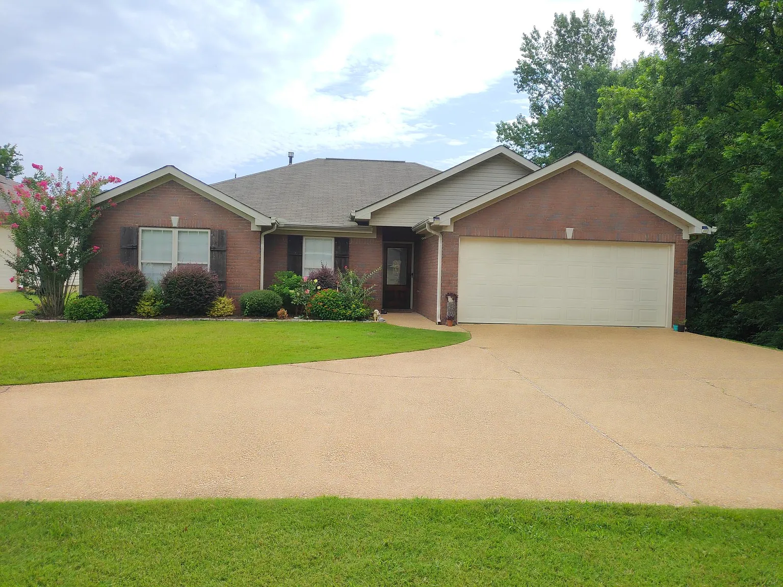 2072 Cribbs Mill Ln — Photo 2