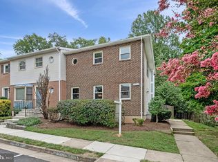 3069 White Birch Ct, Fairfax, VA 22031