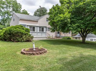 15549 S Airport Rd, Lansing, MI 48906