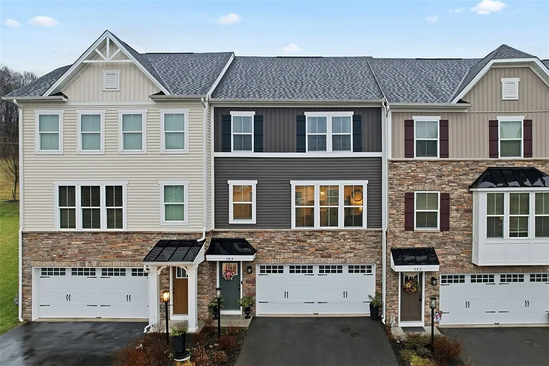 102 Rivulet Pl photo 1