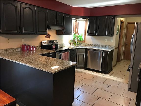 2nd image of 1270 Harmony Dr