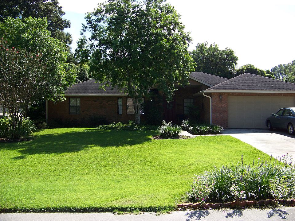1st image of 745 SE 56th Ave