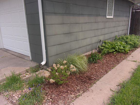 3rd image of 1906 Burlington Blvd.