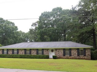 167 Sullivan Kilrain Rd, Hattiesburg, MS 39402