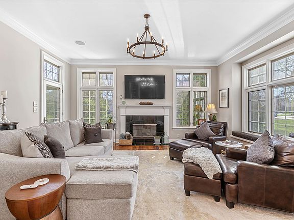 4th image of 1703 Ashwood Dr