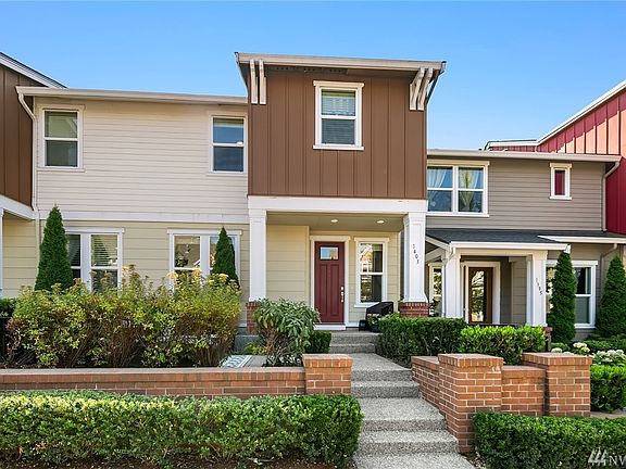 2nd image of 1403 NE Park Dr