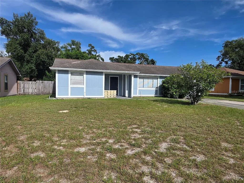 3 bed, 2.0 bath, 1257 sqft, $1,950 — Photo 1