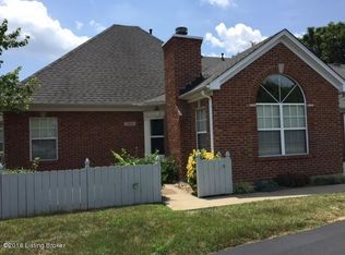 3800 Greenhurst Dr, Louisville, KY 40299