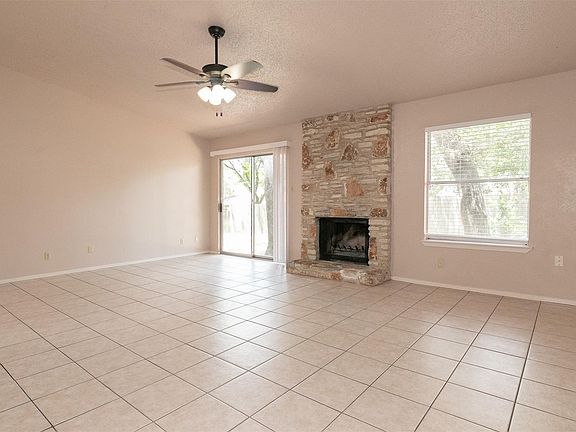5th image of 3312 Galesburg Dr