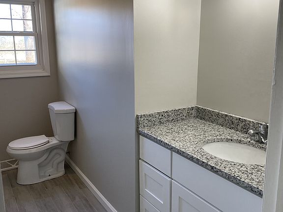 4th image of 3428 Bow Creek Blvd