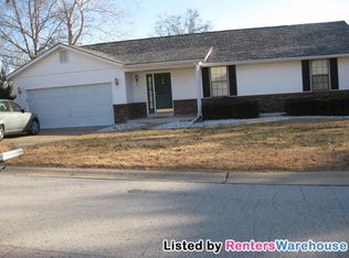 1 Craigwood Dr, Saint Peters, MO