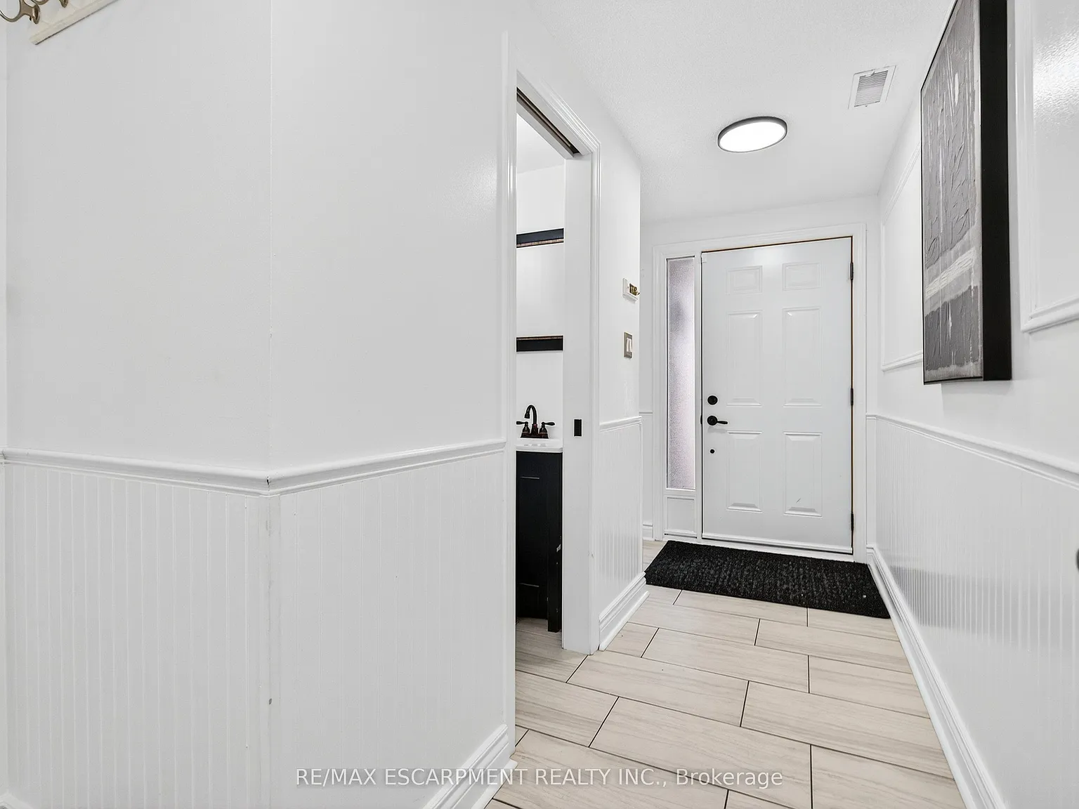 3 bed, $2,900 — Photo 2