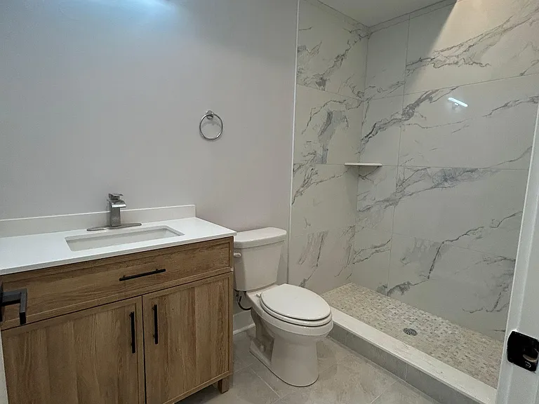 2205 N Franklin St #2 — Photo 6
