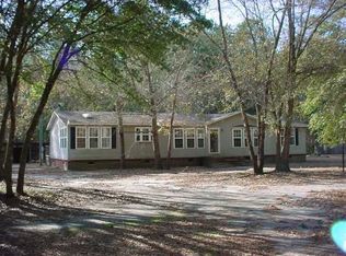 27 Shad Row Dr, Ridgeville, SC 29472